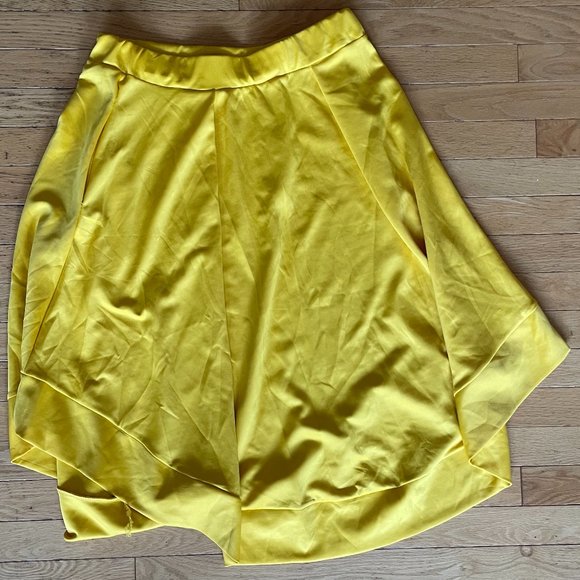 Beautiful Handmade Golden Yellow  Women's Skirt With Pockets - Picture 2 of 7